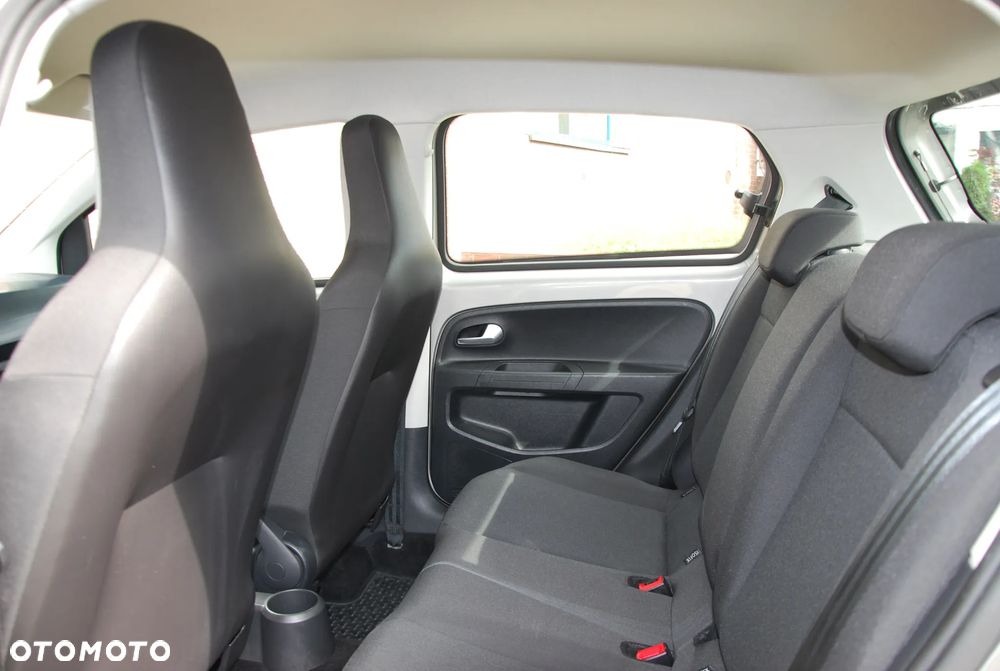 Volkswagen up! 1.0 move - 10