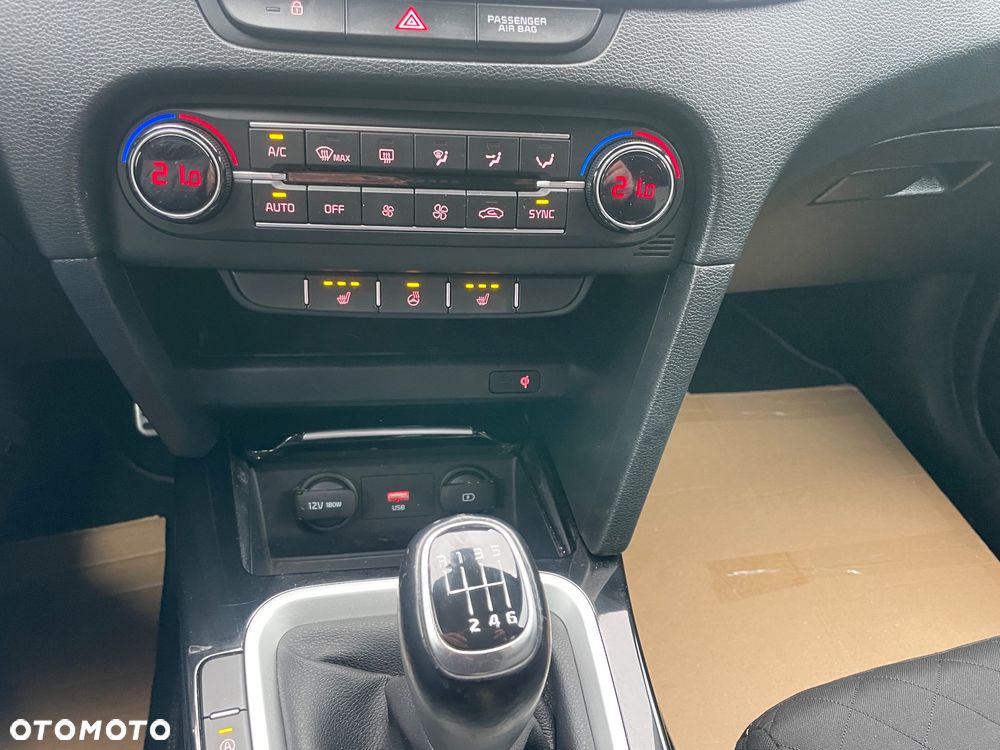 Kia ProCeed 1.5 T-GDI GT Line - 26