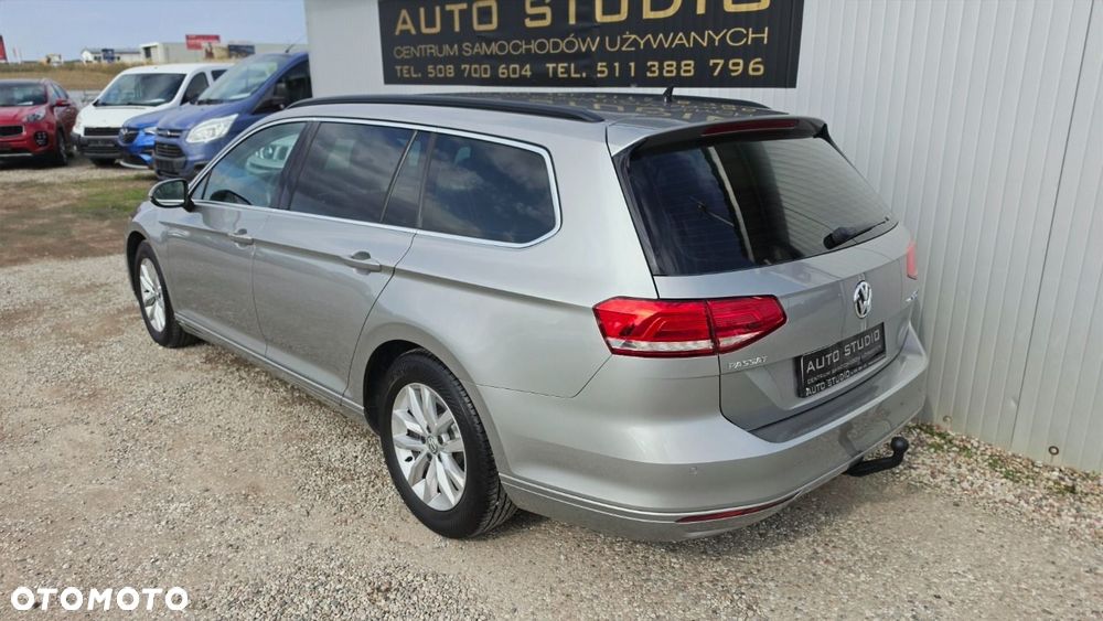 Volkswagen Passat 2.0 TDI SCR DSG Comfortline - 4