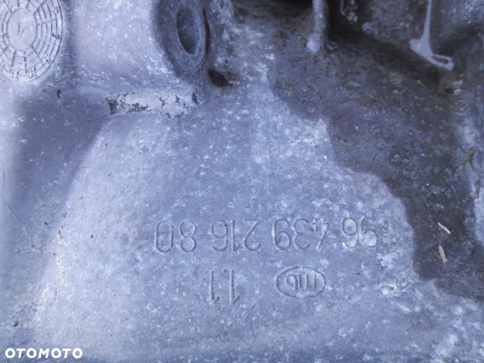 Citroen C4 2.0HDI skrzynia biegów 20BM01 - 3
