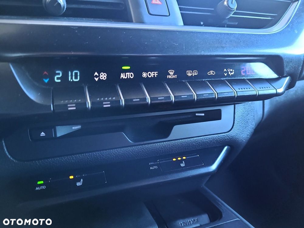 Lexus UX 200 Optimum 2WD - 17