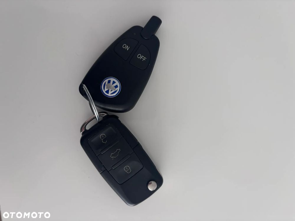 Volkswagen Touran 1.6 FSI - 17