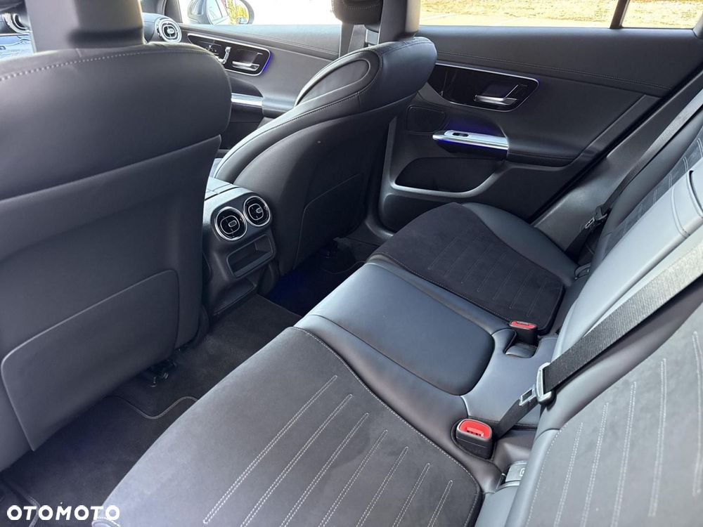 Mercedes-Benz GLC - 13