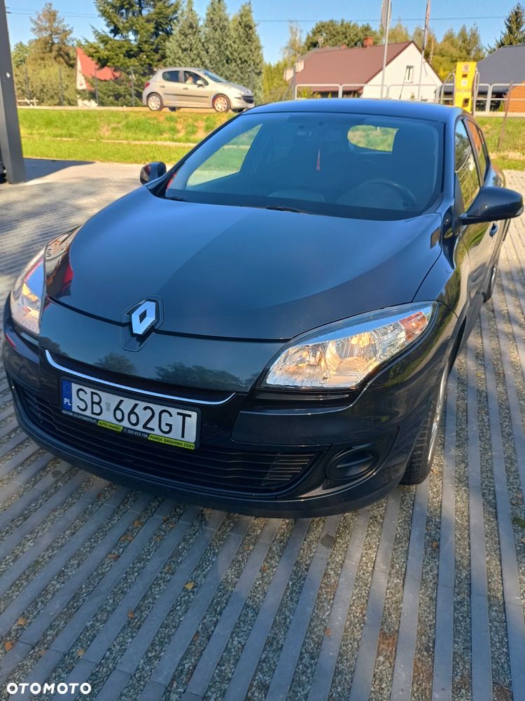 Renault Megane 2012 photo 2