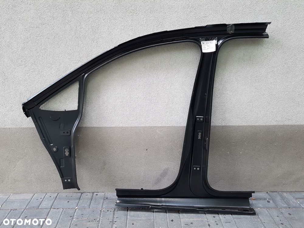 vw touran 15^ rama próg słupek bok 5ta809606a - 5