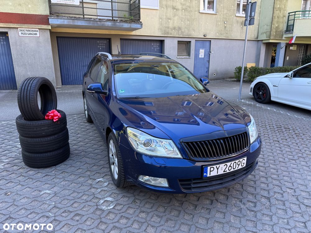Skoda Octavia 2.0 TDI Elegance DSG - 1