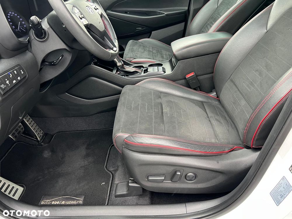 Hyundai Tucson 1.6 GDi 4WD DCT N Line - 16