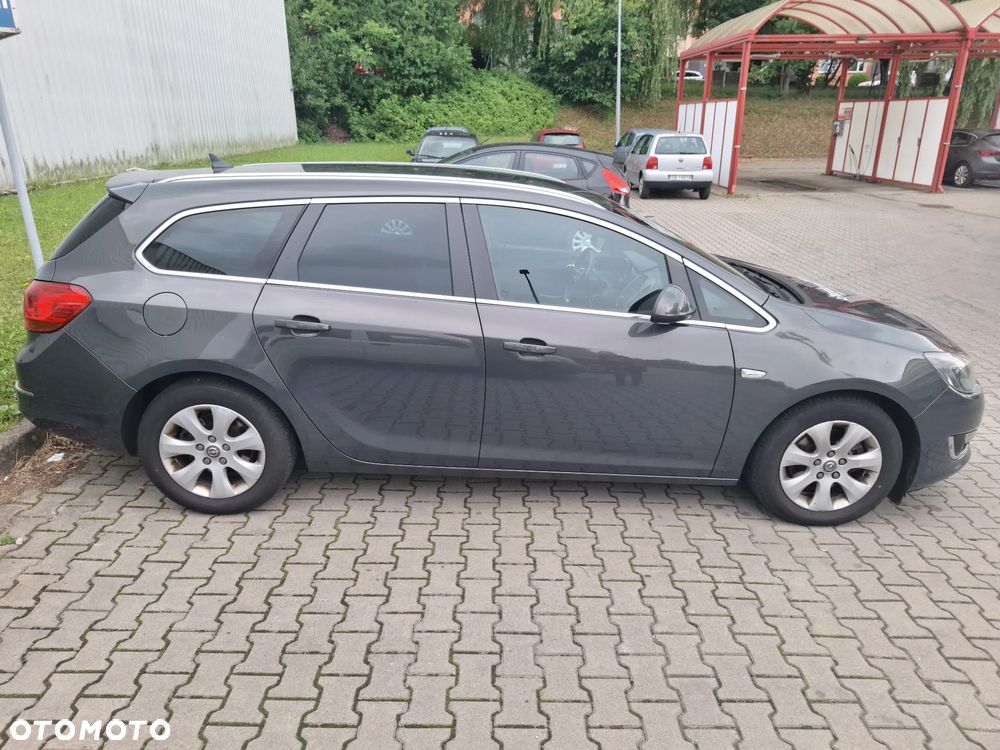 Opel Astra 1.7 CDTI DPF ecoFLEX Start/Stop ENERGY - 2