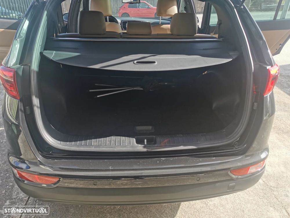 Kia Sportage 1.7 CRDI ISG Nav Line - 10
