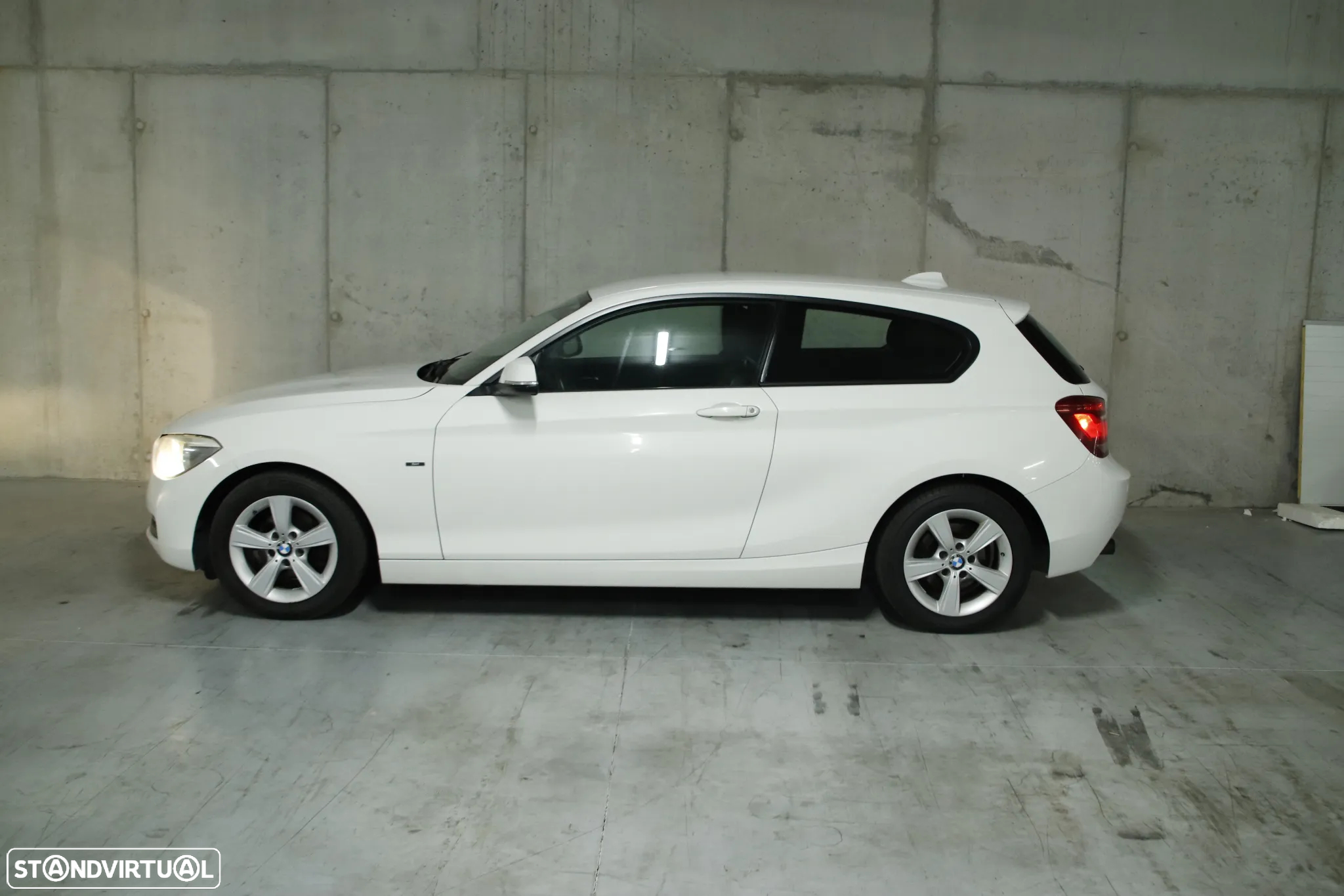 BMW 116 d EDynamics Line Sport - 3