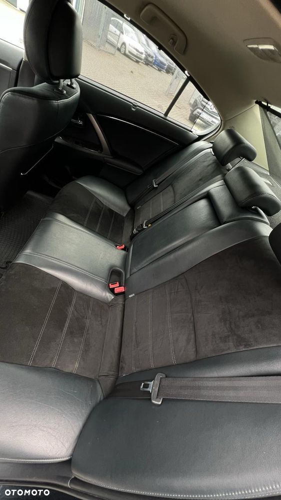 Toyota Avensis 2.2 D-CAT Premium - 10