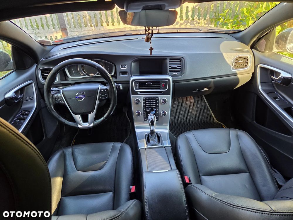 Volvo V60 D4 - 19