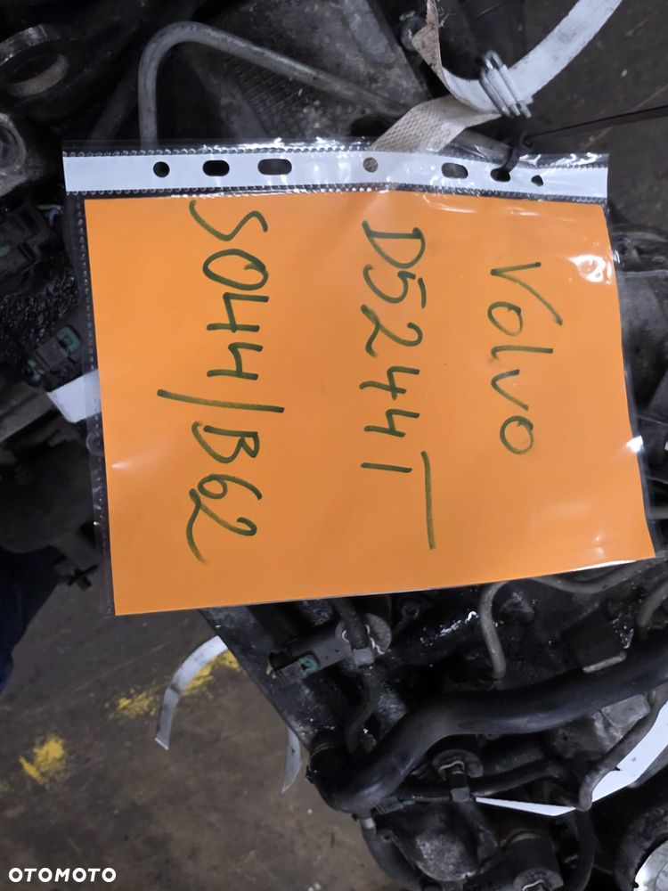 Volvo D5244T  2.4 diesel silnik kompletny z pełnym osprzętem gotowy do montażu - 6