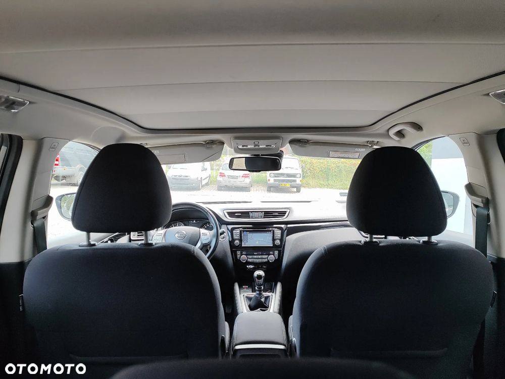 Nissan Qashqai 1.2 DIG-T N-Connecta EU6 - 17