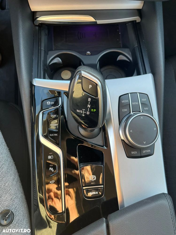 BMW Seria 5 530e Aut. - 15