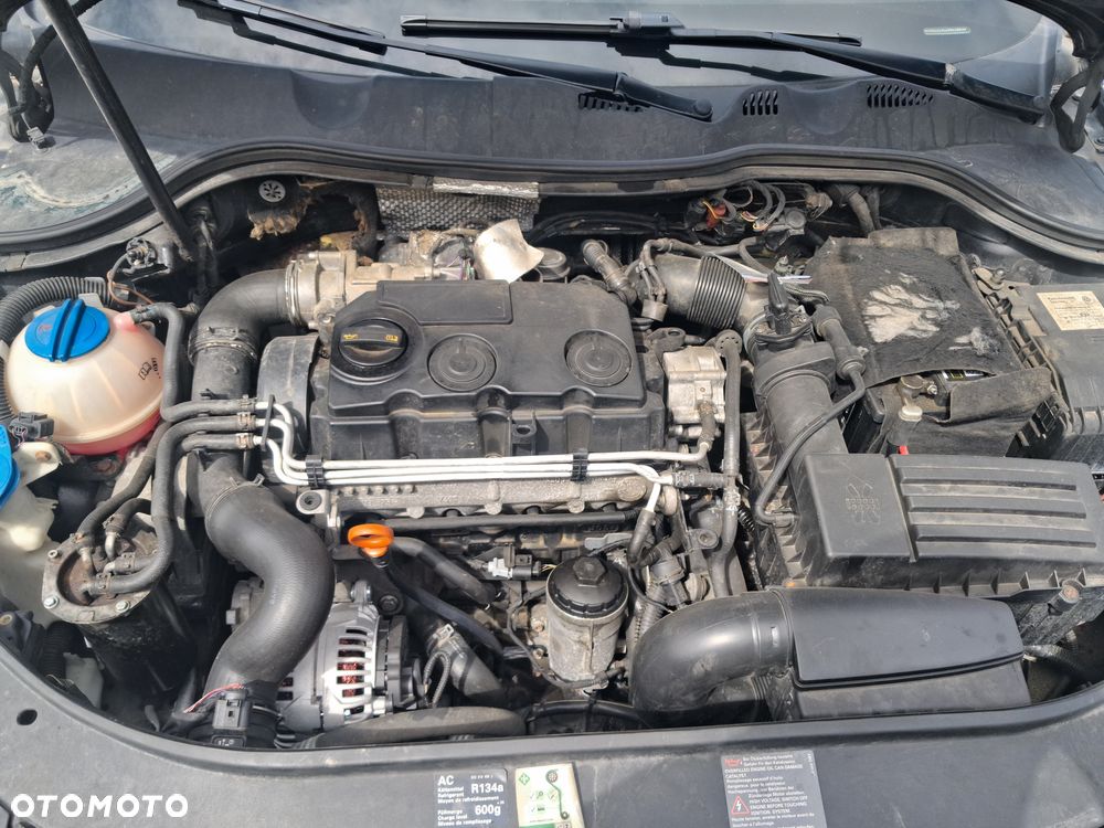 Volkswagen Passat 1.9 TDI Comfortline - 6