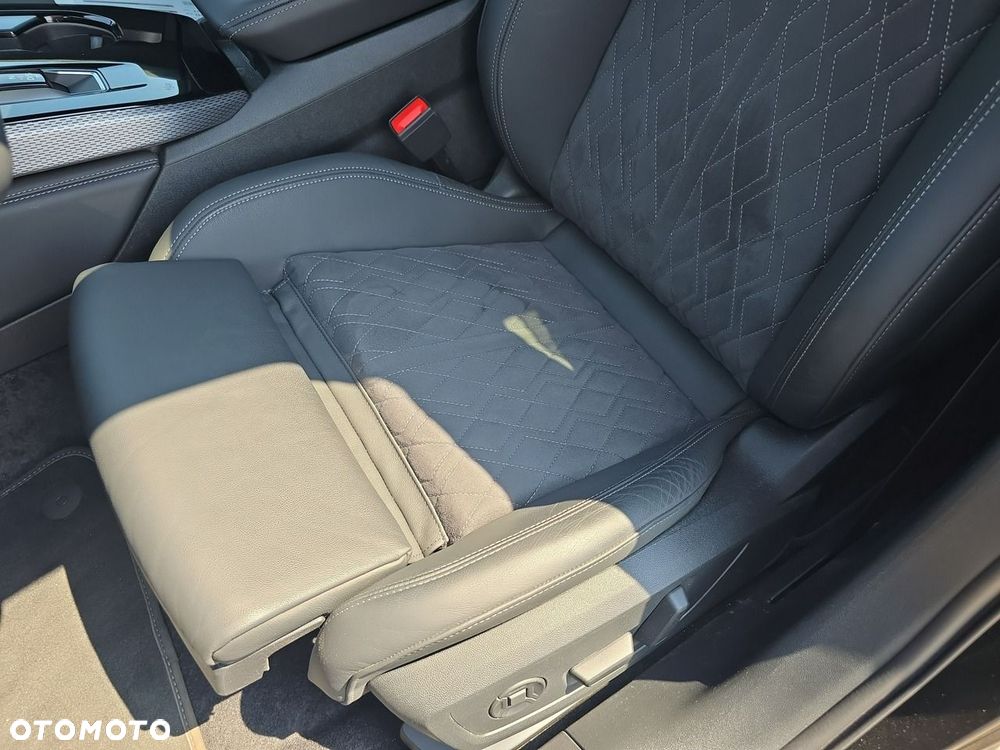 Audi A5 Limousine - 12