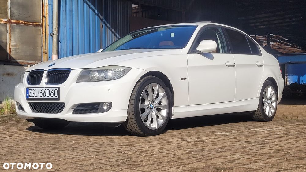 BMW Seria 3 318i - 3