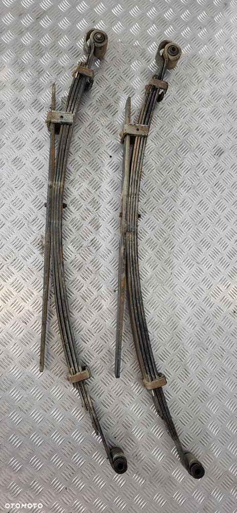 Mitsubishi L200 V Resor Tył - 1