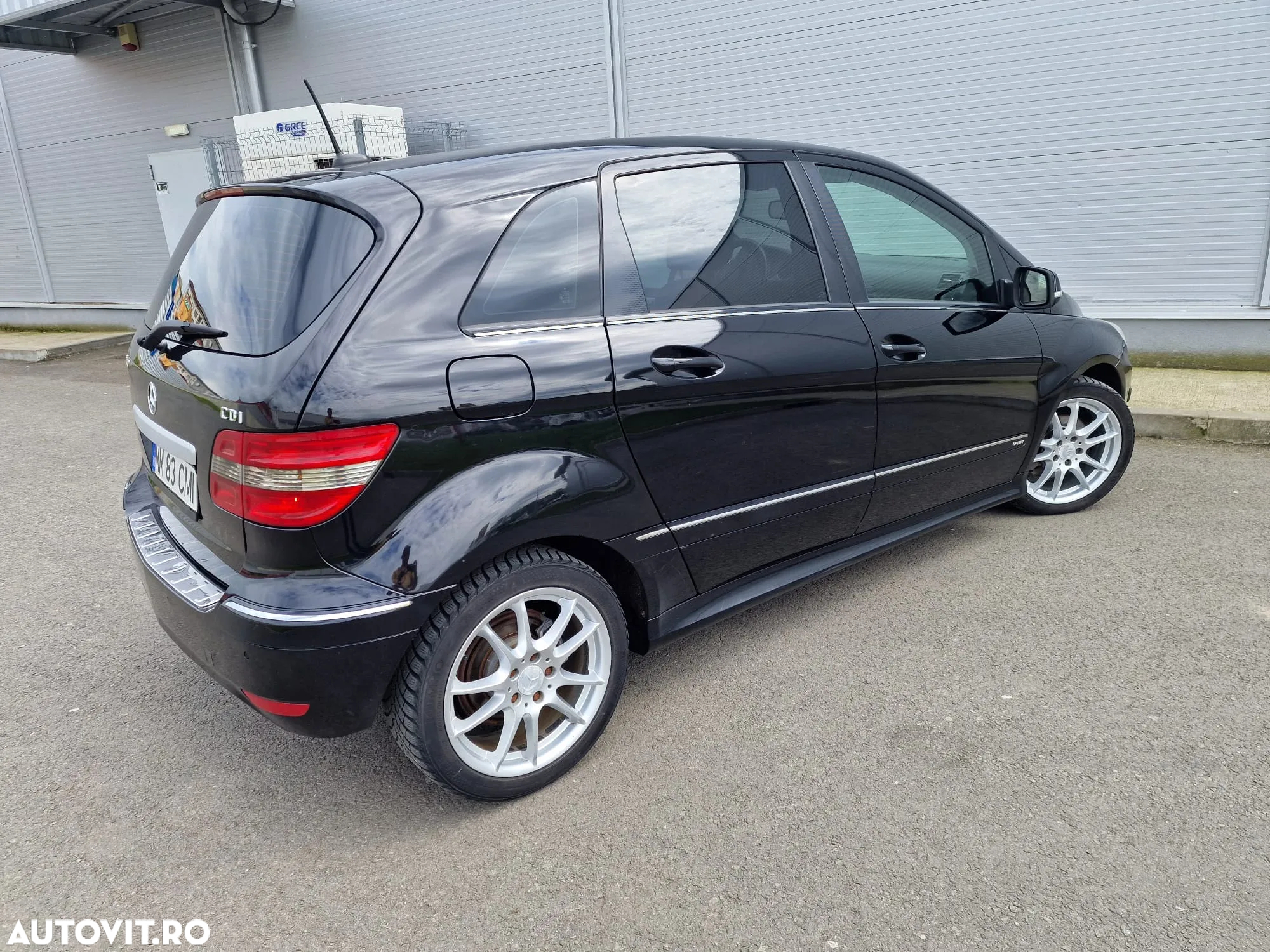 Mercedes-Benz B - 26