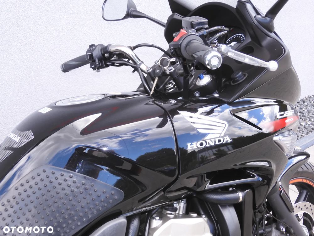 Honda CBF - 8