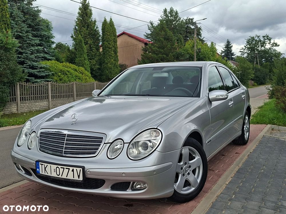 Mercedes-Benz Klasa E 200 Kompressor Automatik Classic - 11