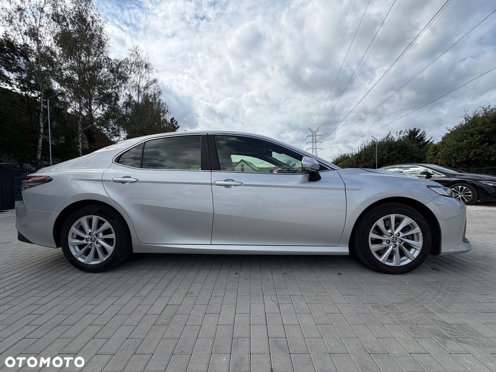 Toyota Camry 2.5 Hybrid Comfort CVT - 11
