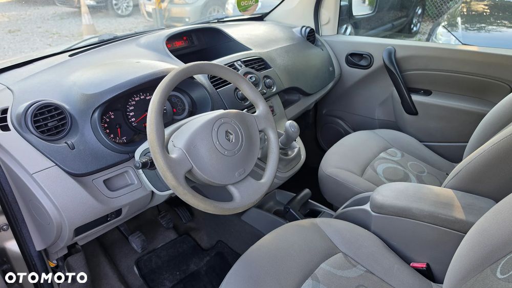 Renault Kangoo 1.6 8V 90 Happy Family - 14