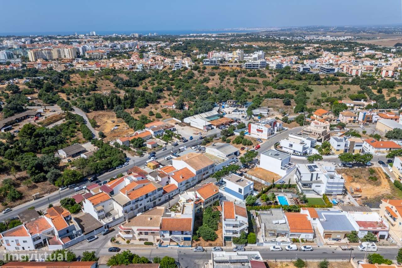 Terreno urbano em Portimão - Grande imagem: 5/21