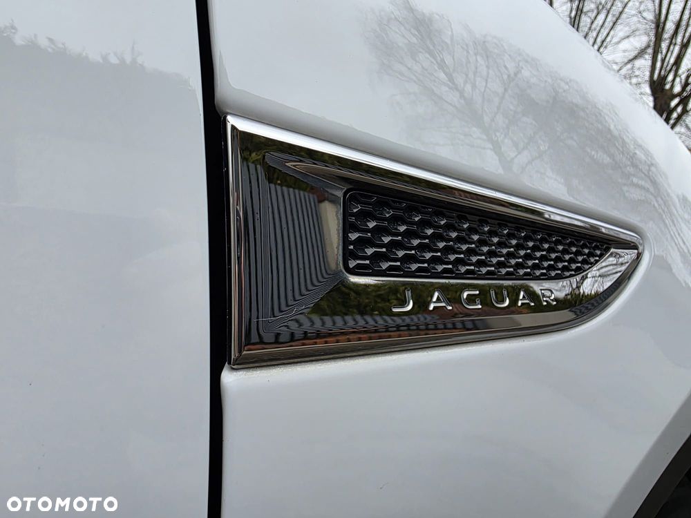 Jaguar E-Pace 2.0 i4P AWD - 13