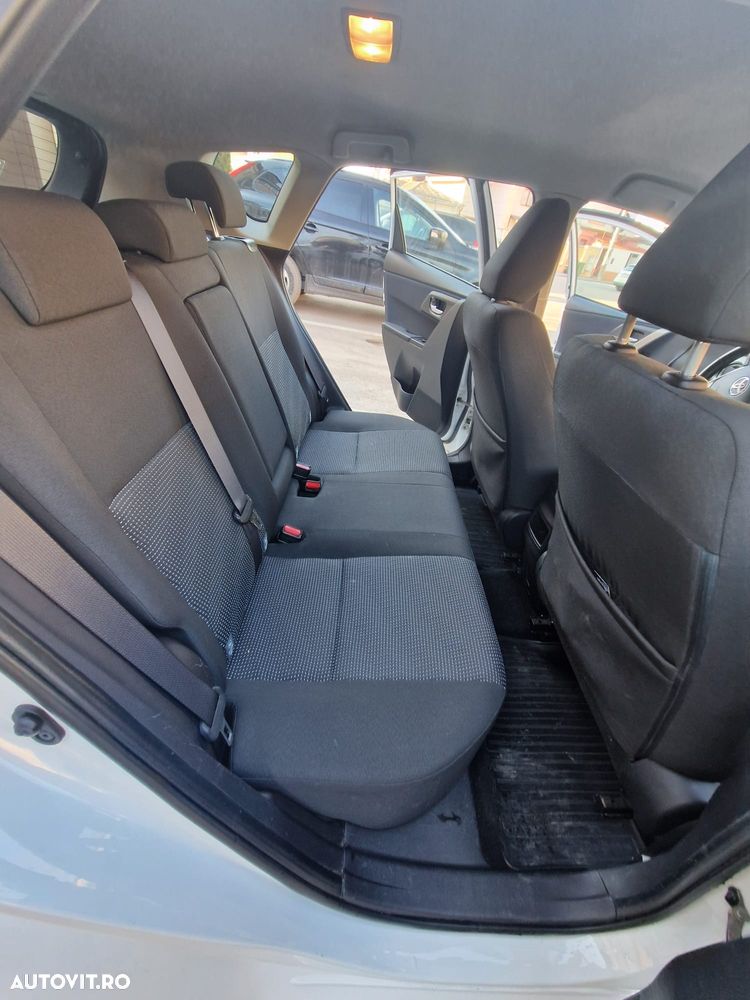 Toyota Auris 1.6 L Valvematic Luna - 8