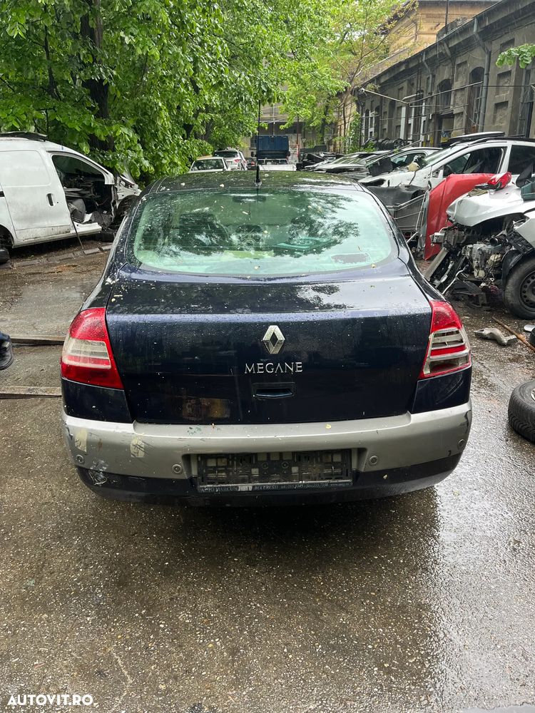 Dezmembrez Renault Megane 2 facelift 2008 albastru inchis 1,6 16V benzina NV472 - 10