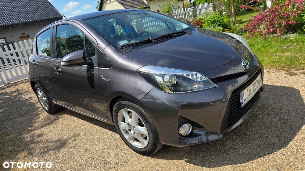 Toyota Yaris Hybrid 100 Premium EU6 - 1