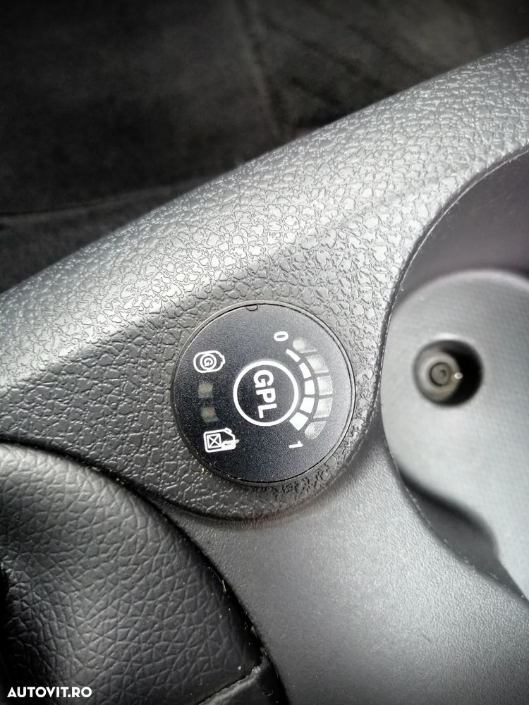 Dacia Sandero 0.9 TCe Laureate - 10