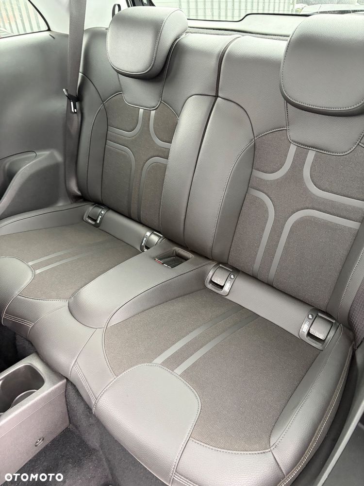 Opel Adam 1.4 Start/Stop Black Jack - 32