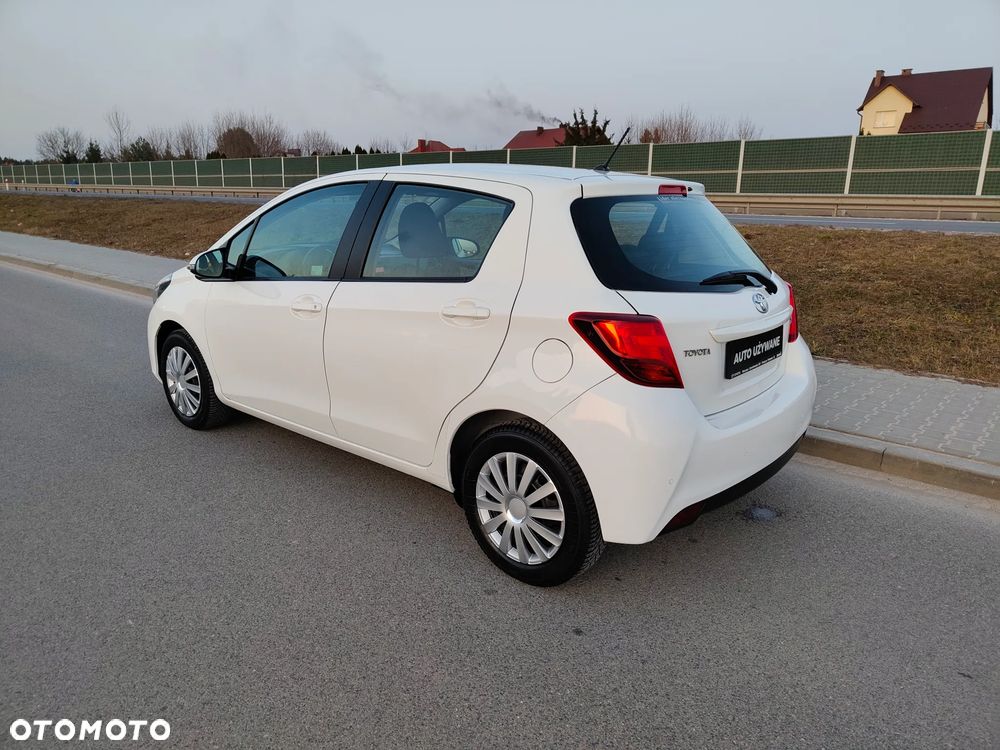 Toyota Yaris 1.33 Active EU6 - 10