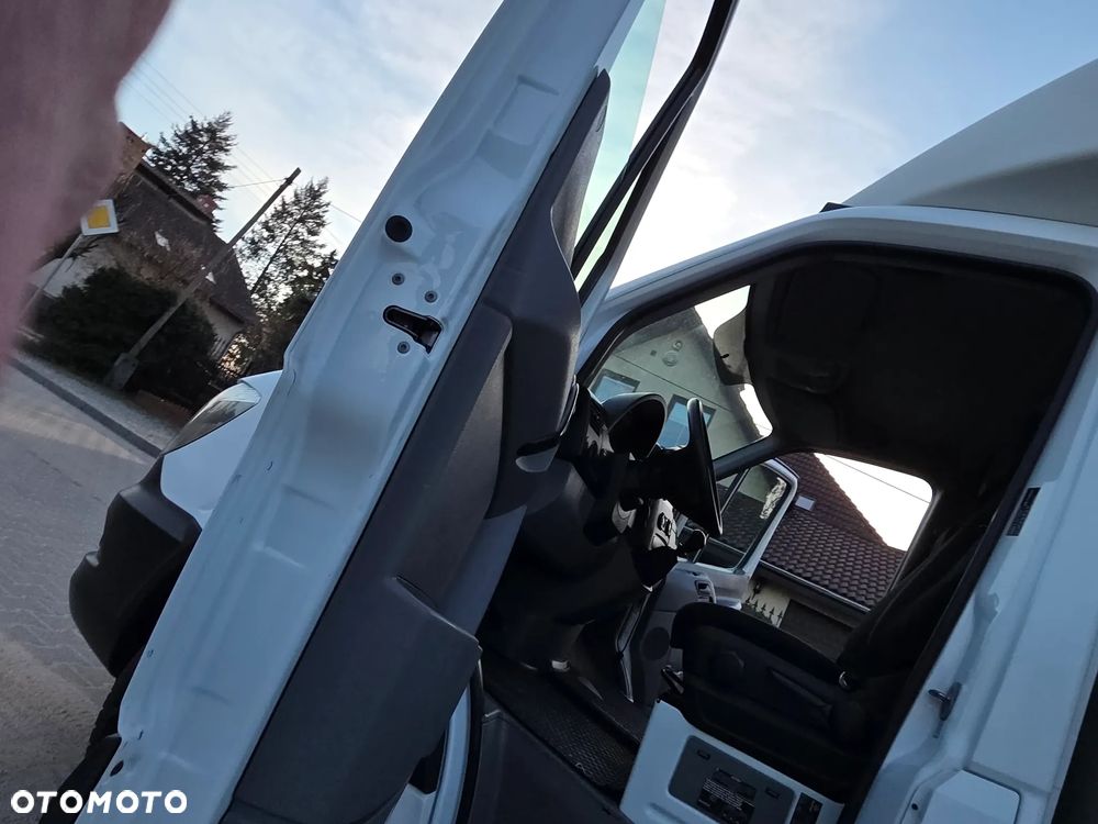 Mercedes-Benz Sprinter - 21