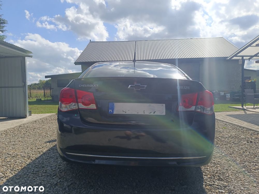 Chevrolet Cruze 1.8 LTZ - 9