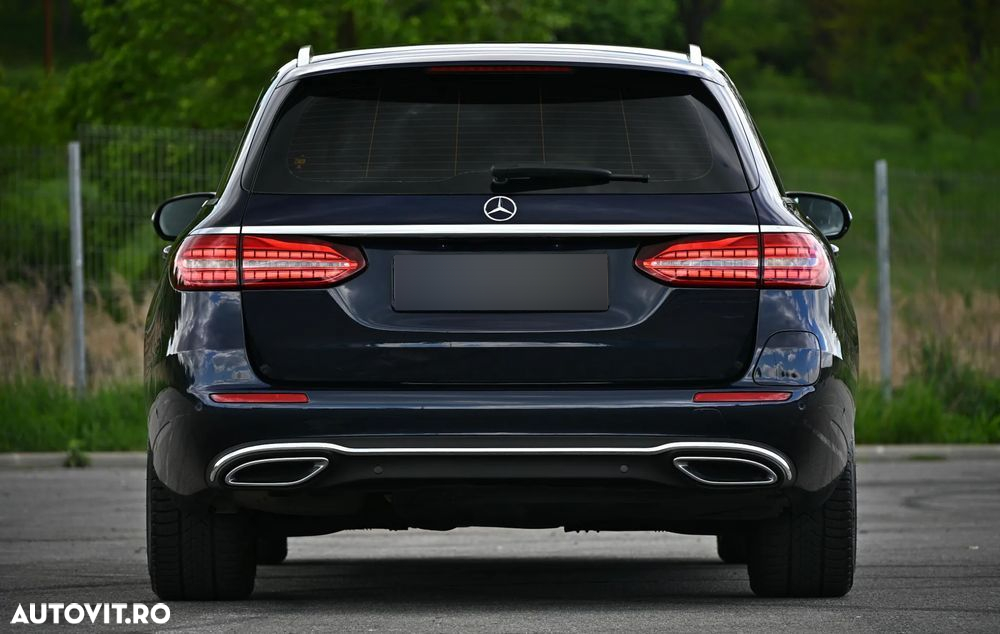 Mercedes-Benz E 300 Hybrid de T-Modell 4MATIC Aut. - 6