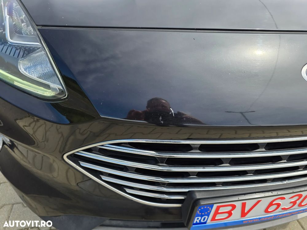 Ford Kuga - 16