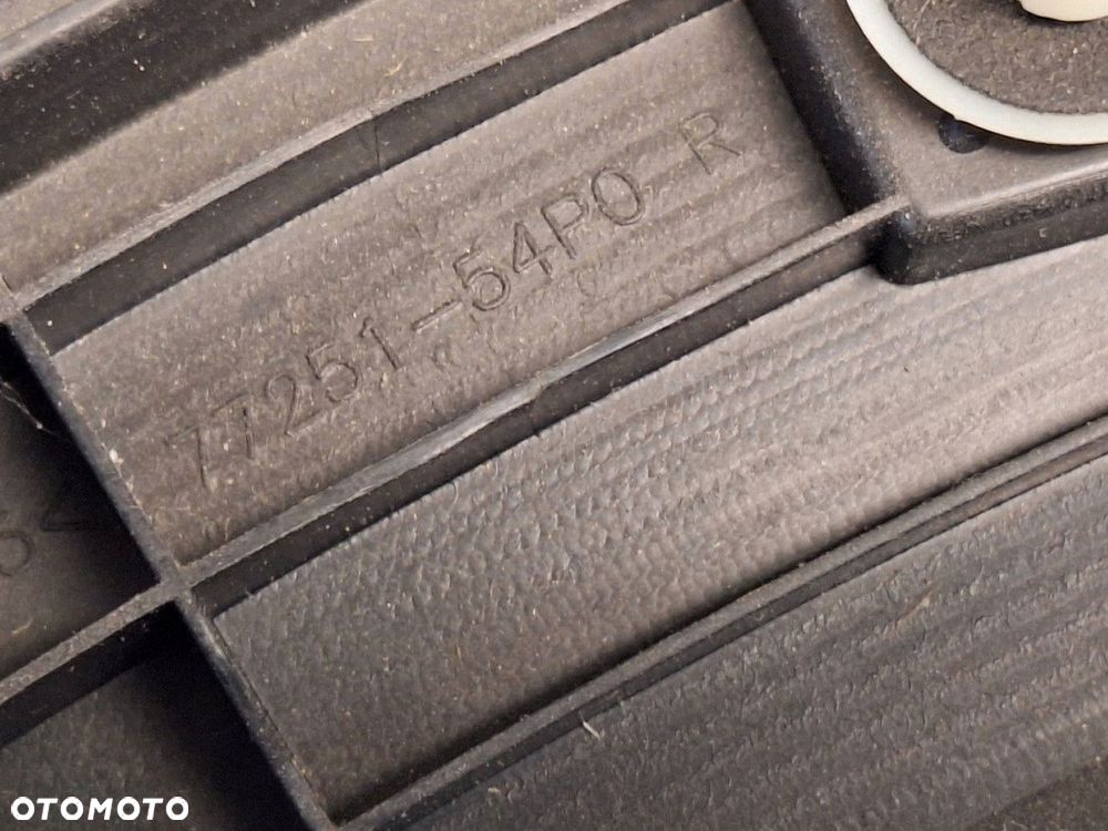 suzuki vitara III 15- listwa blotnika prawa tyl tylna orginal demont - 6