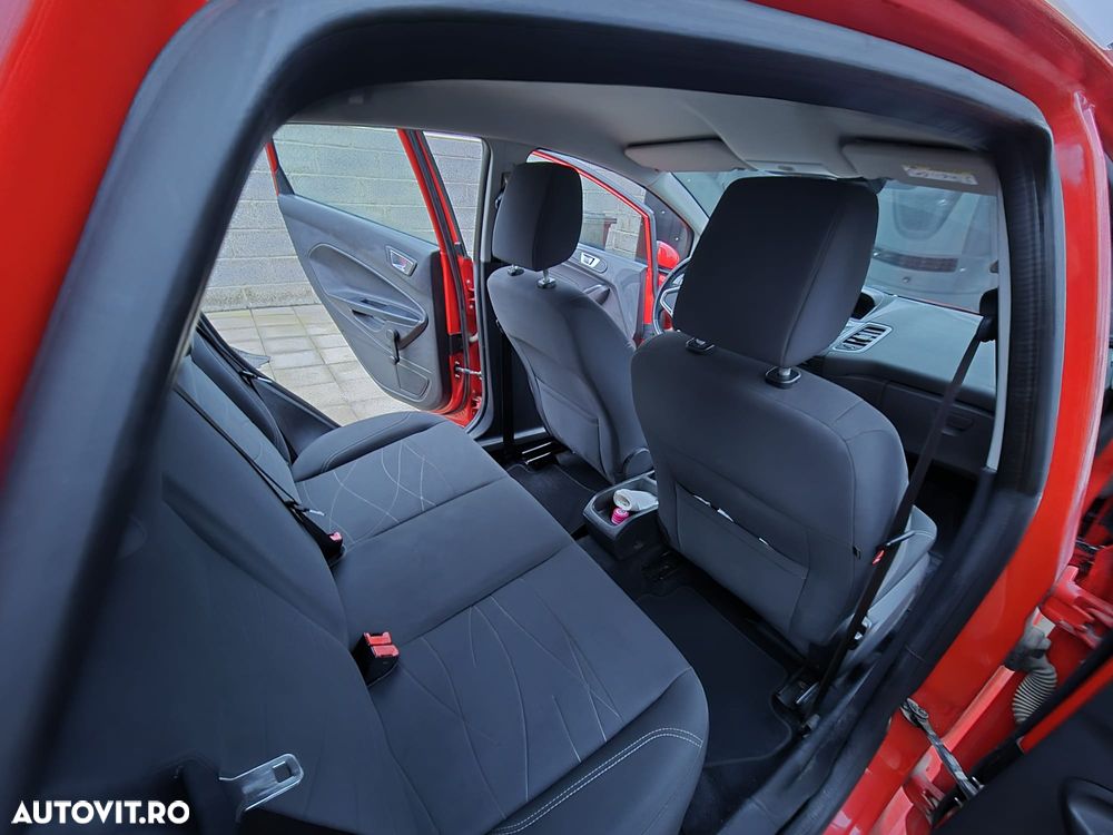 Ford Fiesta 1.5 TDCi SYNC Edition - 6