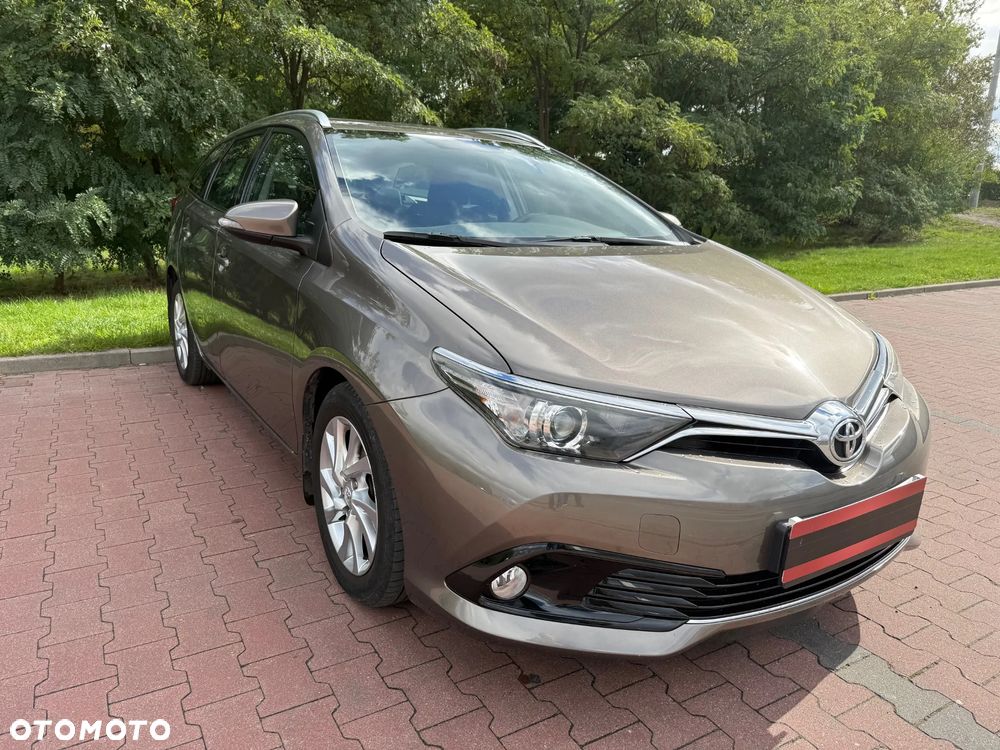 Toyota Auris 1.4 D-4D Active - 3