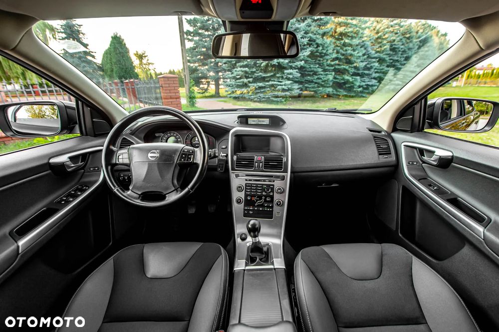 Volvo XC 60 D5 AWD Summum - 5