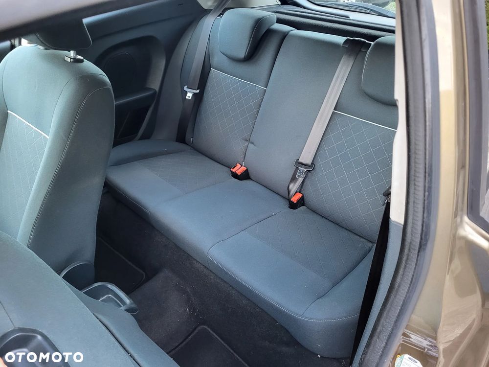 Ford Fiesta - 9
