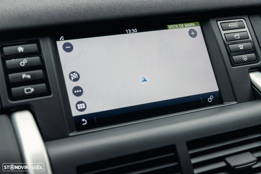 Land Rover Discovery Sport 2.0 TD4 SE Auto - 30