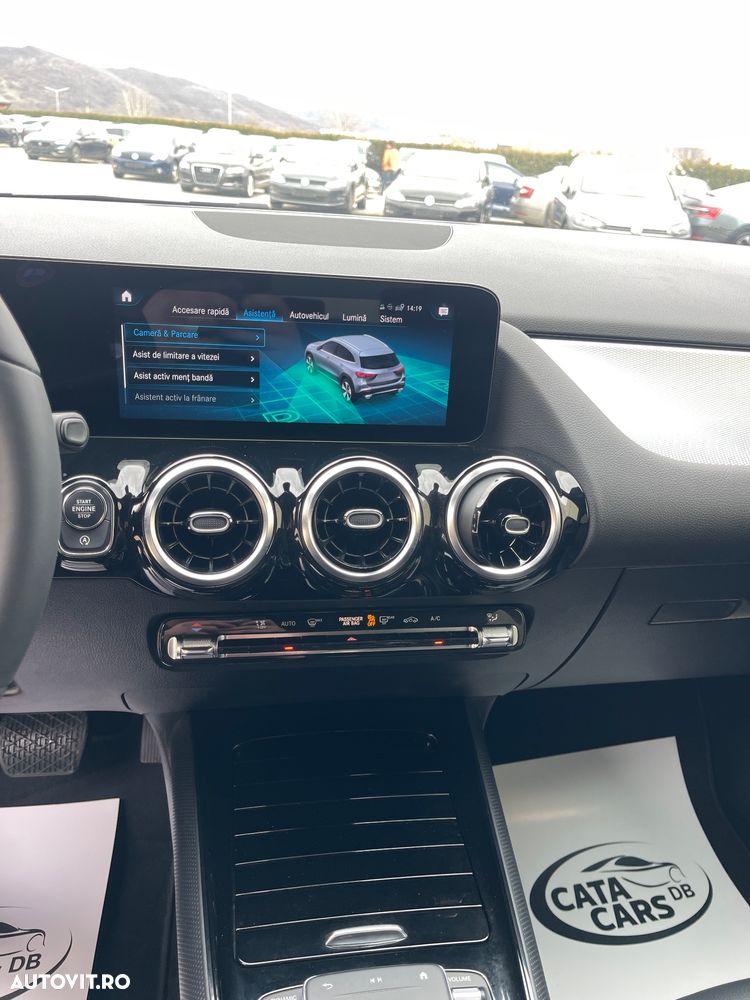 Mercedes-Benz GLA 180 d 8G-DCT Style - 36