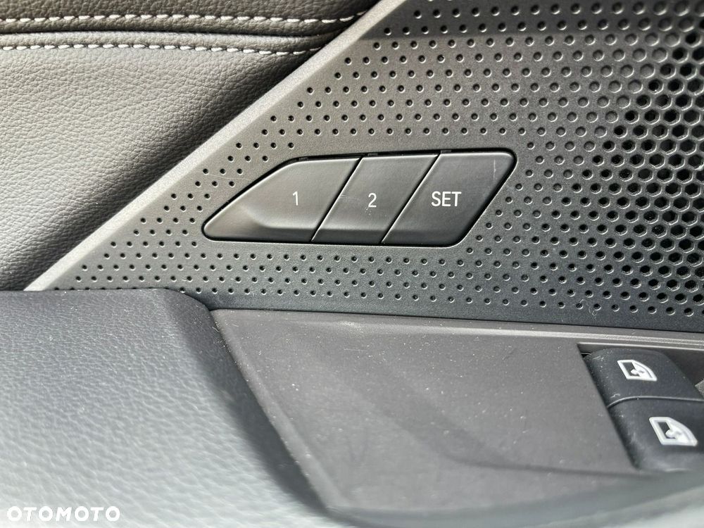 BMW Seria 4 M440i xDrive mHEV sport - 13