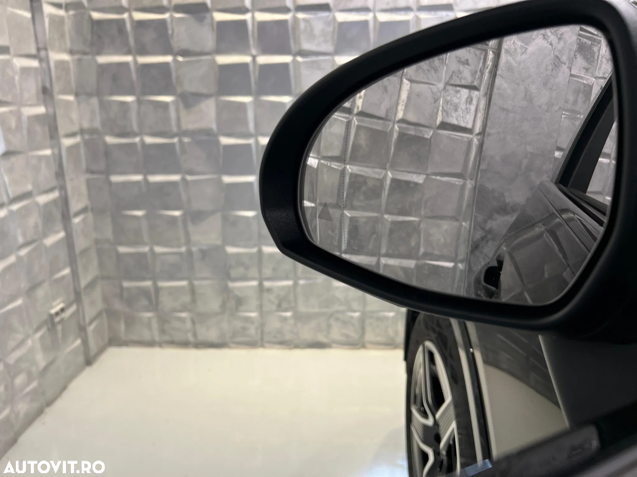 Mercedes-Benz GLC 200 4Matic 9G-TRONIC AMG Line Advanced - 24