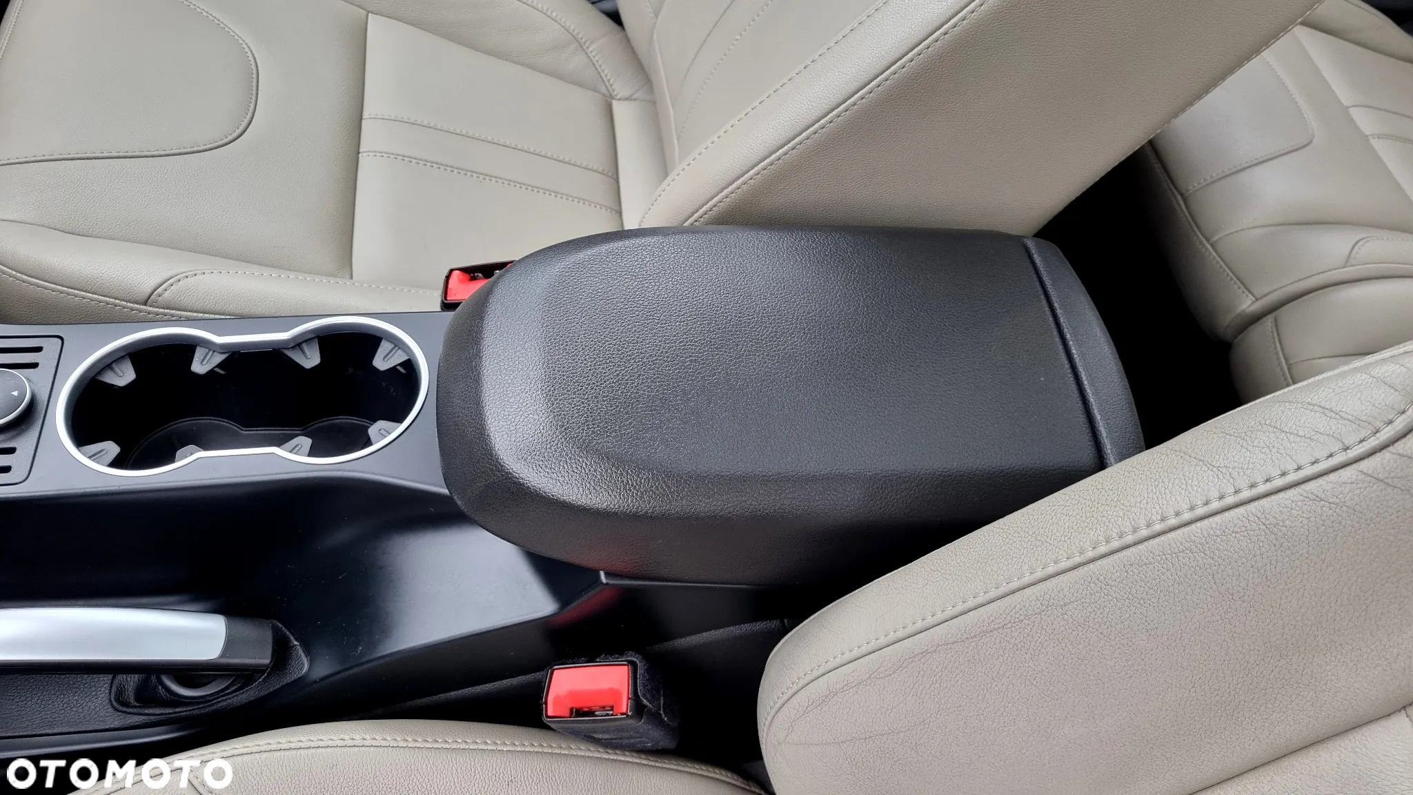 Ford Kuga 2.0 TDCi 4WD Titanium - 37